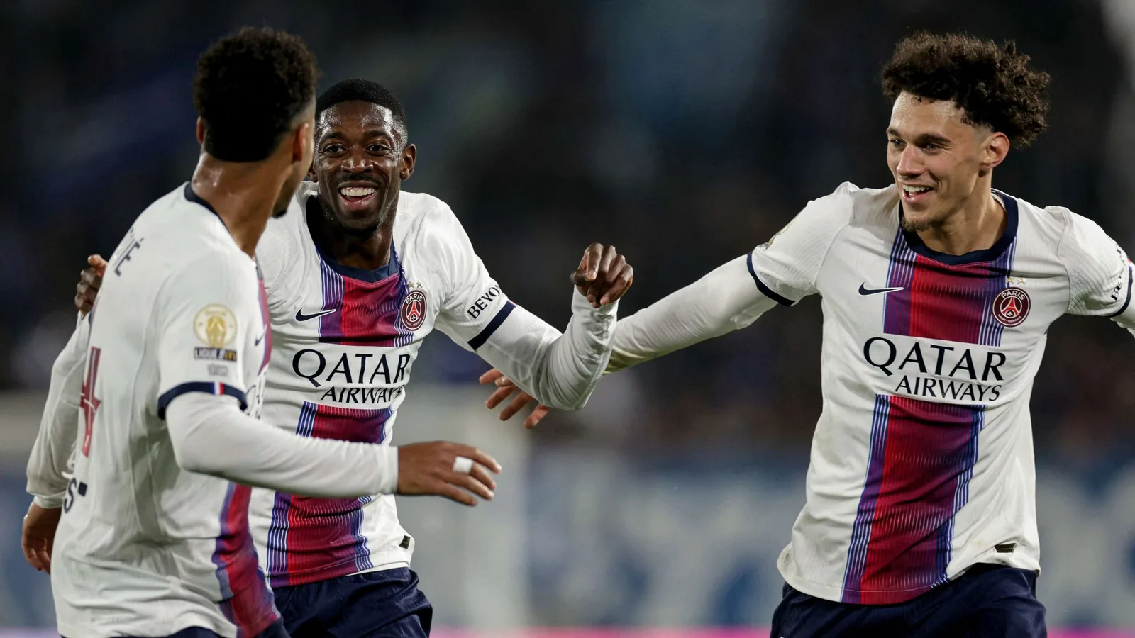 Paris Saint-Germain players celebrate at Strasbourg. Photo: Getty Images, via Goal.com